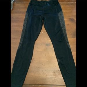 Black leggings with pockets